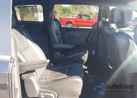 2013 Dodge Grand Caravan R/T z USA, uszkodzony, nr VIN 2C4RDGEG6DR567223